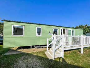 Lovely 8 Berth Caravan With Decking At Breydon Water Holiday Park Ref 10035Rp